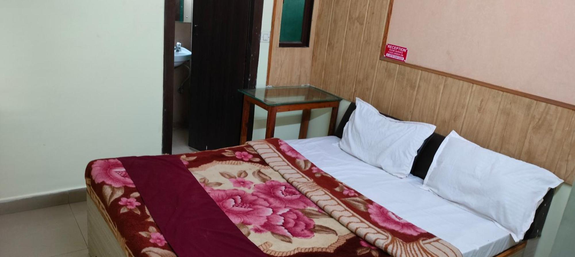 Hotel Shaurya Haridwār Buitenkant foto
